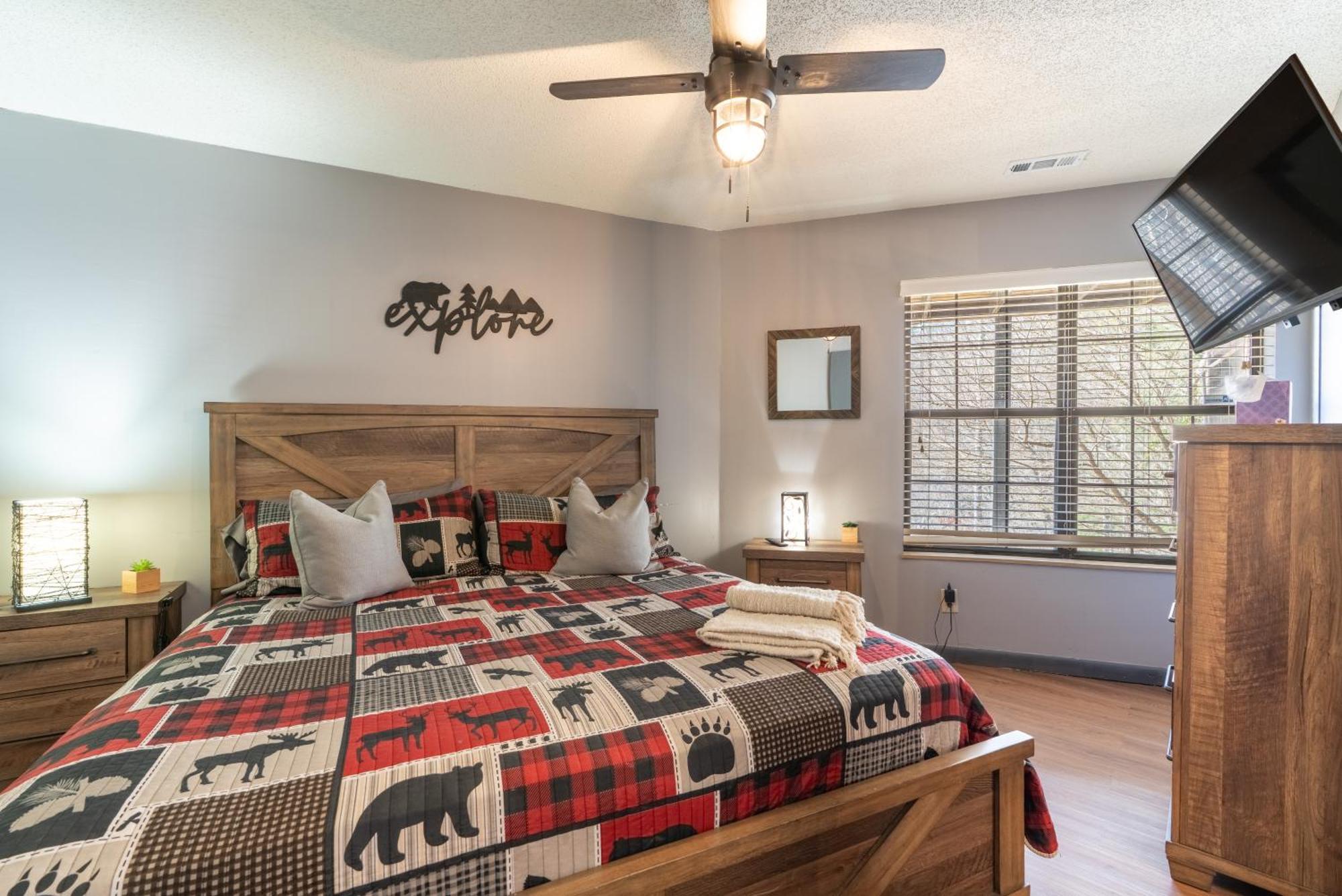 Hawks View Gatlinburg Mountain Cabin Extérieur photo